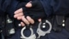Policijske lisice, ilustrativna fotografija