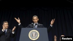 Predsednik Obama drži govor na Nacionalnom molitvenom doručku u Vašingtonu, 4. februar, 2016.
