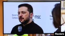 Ukrajinski predsjednik Volodymyr Zelenskyy dok govori tokom Minhenske sigurnosne konferencije u Minhenu, Njemačka, 15. februara 2025.