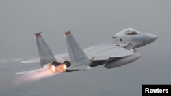 미 공군의 F-15 전투기. (자료사진)