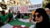 Des étudiants lors d'une manifestation à Alger, le 11 juin 2019.