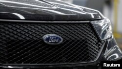 Corporate America, including automaker Ford, is quickly distancing itself from the defeated President Donald Trump. 