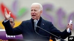 Mantan Wapres AS, Joe Biden, di Boston, 18 April 2019. (Foto: dok).
