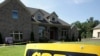 US Home Prices, Consumer Confidence Fall