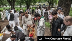 په کلکته کې اوسیدونکې یو شمیر پښتانه هگۍ جنگوي