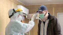Ispred zdravstvenih ustanova su postavljeni trijažni punktovi za pregled pacijenata kako bi se spriječilo širenje virusa među medicinskim osobljem (Foto: CIN)
