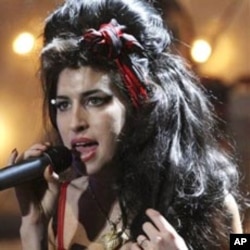 Katy Perry Makes Billboard History; 'Glee Live! 3D' Hits Movie Theaters Soon
