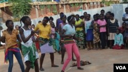 Young girls like these will now have legal protection from early marriages. (Lameck Masina for VOA News)