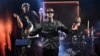 Youssoupha se produit sur scène lors du Festival Francofolies à La Rochelle le 17 juillet 2016