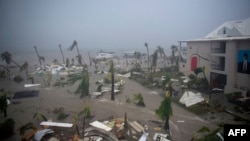 A photo taken on September 6, 2017 shows the Hotel Mercure in Marigot, near the Bay of Nettle, on the French Collectivity of Saint Martin, during the passage of Hurricane Irma.