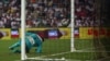 Le gardien du Zamalek, Ahmed al-Shenawy, lors d'un match contre Al-Ahly, Egypte, le 15 octobre 2015.