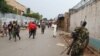 Un soldat patrouille dans la capitale, Bujumbura, au Burundi, le 3 février 2016. 