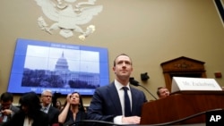 Le PDG de Facebook Mark Zuckerberg devant le Congrès américain, à Washington DC, le 11 avril 2018.