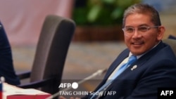 Erywan Yusof at 34th ASEAN summit 