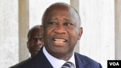 Baik pemerintah Kanada maupun Inggris tidak mengakui otoritas pemerintahan Presiden Laurent Gbagbo.