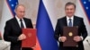 Rossiya Prezidenti Vladimir Putin O'zbekiston rahbari Shavkat Mirziyoyev bilan. Toshkent, 19-oktabr, 2018.