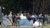 Poljske snage sigurnosti okružuju migrante zaglavljene uz granicu s Bjelorusijom 1. septembra 2021.