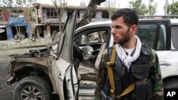 Bomb Explodes Near Convoy of Presidential Frontrunner 