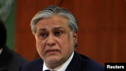 وزیر اعظم پاکستان عمران خان نے امریکہ کے صدر ڈونلڈ ٹرمپ سے ملاقات کے دوران کہا تھا کہ اسامہ بن لادن کے ٹھکانے کی اطلاع پاکستان کی خفیہ ایجنسی نے امریکہ کو دی تھی۔ (فائل فوٹو)