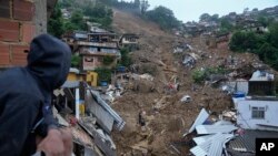 Glissements de terrain à Petropolis, au Brésil, le 16 février 2022.