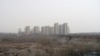 中国河北涿州由华夏幸福基业股份有限公司开发的一处住宅区建筑工地。（2021年3月19日）