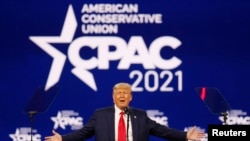 Bivši predsjednik Donald Trump govori na godišnjoj konferenciji Konzervativne političke akcije (CPAC) u Orlandu, 28. februara 2021.