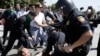 Manifestation violente et arrestations en marge d'un discours de Trump