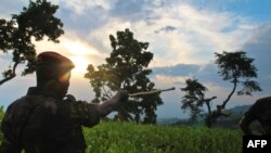 Un soldat congolais dans Kavumu, Nord-Kivu, RDC, le 3 juin 2018