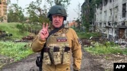 Керівник "Групи Вагнера" Євген Пригожин в Бахмуті. Кадр з відео, взятого з роздаткового матеріалу, опублікованого 25 травня 2023 року в Telegram-акаунті пресслужби компанії "Конкорд", пов’язаної з керівником російського угруповання найманців Вагнера Євгеном Пригожиним.