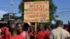 Les manifestations des Guinéens contre le 3ème mandat du président Alpha Condé, le 7 novembre 2019. (Photo: CELLOU BINANI / AFP)