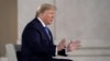 Rais Donald Trump akishiriki katika mkutano kupitia mtandao wa mawasiliano ya video akihojiwa na kituo cha televisheni cha Fox News, Mei 3, 2020 REUTERS/Joshua Roberts