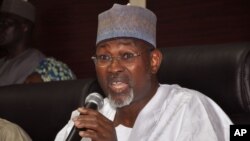 Independent National Electoral Commission Chairman, Attahiru Jega, speaks during a news conference in Abuja, Nigeria, Feb. 7, 2015.