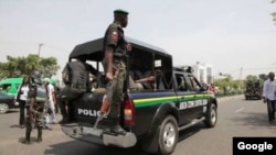 Des agents de la police dans l'État de Zamfara, au Nigeria.