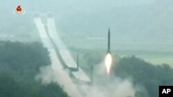 Des missiles de Coree du Nord (KRT via AP)