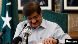 مراد علی شاہ نے خبردار کیا ہے کہ صوبے میں کرونا وائرس سے ہونے والی اموات کا تناسب 2.4 فی صد ہے جو دنیا میں اس مرض سے ہونے والی اموات کی شرح سے زیادہ ہے۔