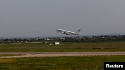 À l'aéroport de Tripoli, Libye, le 21 mars 2014. 
