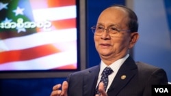 Presiden Burma Thein Sein saat wawancara dengan VOA (19/5).