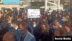 اعتراض معیشتی کارگران ساختمانی در مقابل مجلس - ۵ بهمن