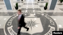Le hall de l'immeuble du siège social de la CIA à Langley, en Virginie, aux États-Unis, le 14 août 2008