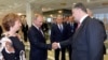 Poroshenko va Putin Minskda iliq salomlashdi, lekin... 